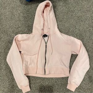 Womens Pretty Little Thing Light Pink Cropped Zip up sweatshirt
